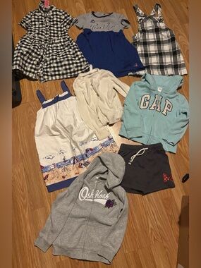 Size 4T girls clothing lot (see all 4 pictures)